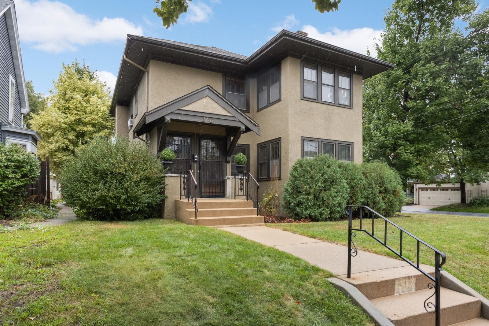 Property Photo:  100 W 40th Street  MN 55409 