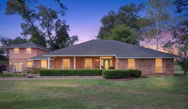 Property Photo: 3333 Mahan Drive LA 71112