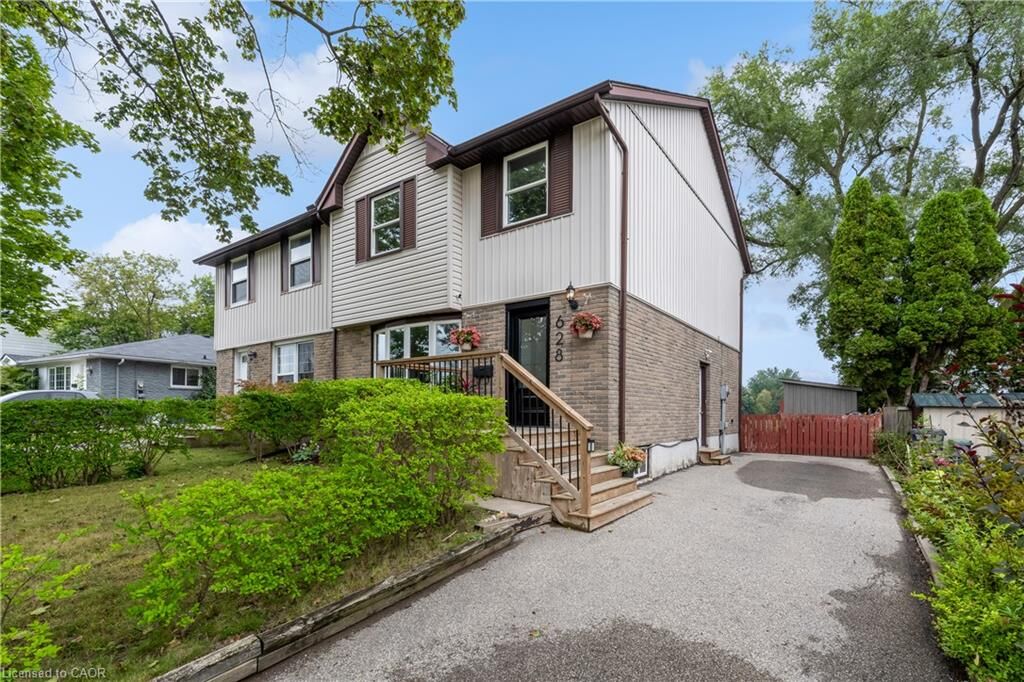 Property Photo:  628 College Avenue W  ON N1G 1T8 