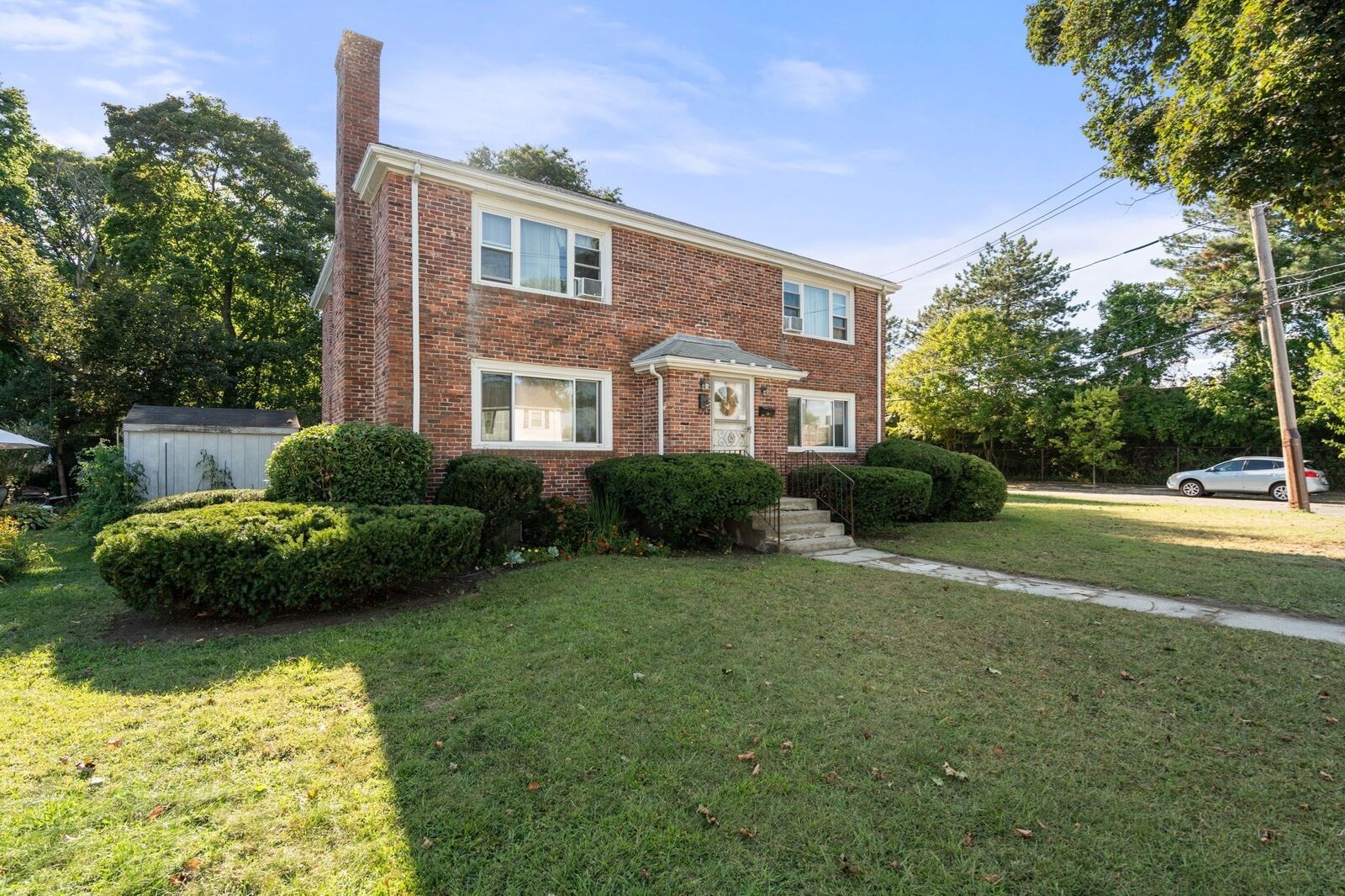 Property Photo:  35 Farquhar Rd  MA 02460 
