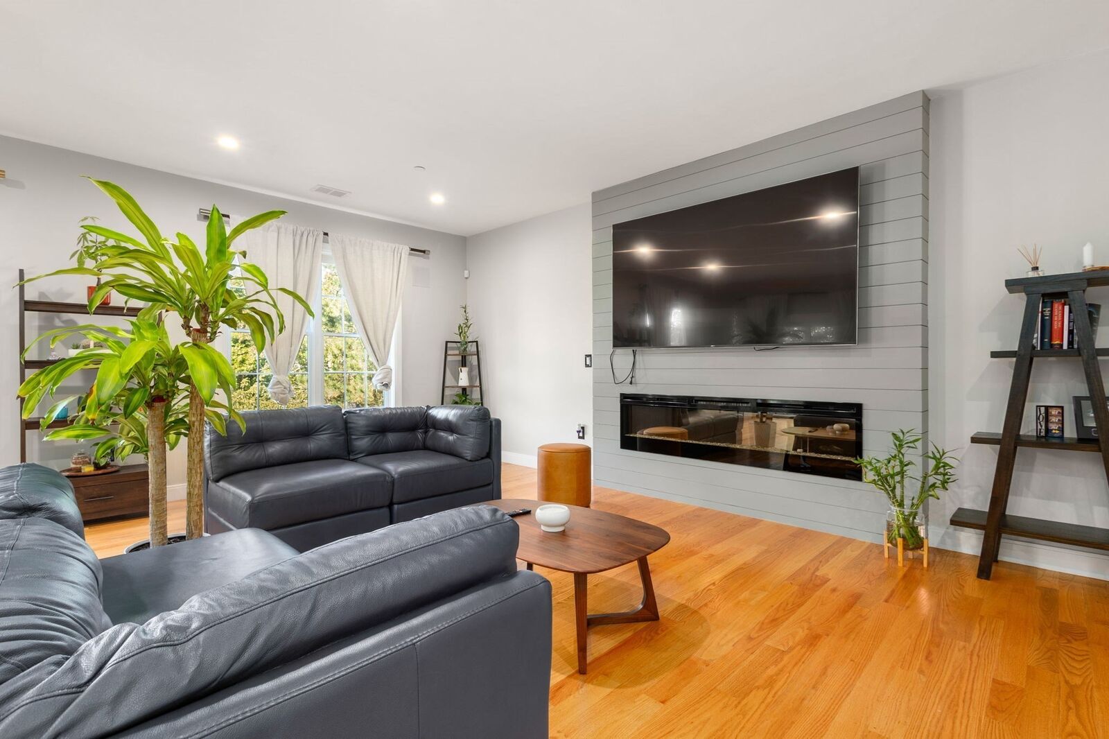 Property Photo:  178 Robertson St 2  MA 02169 