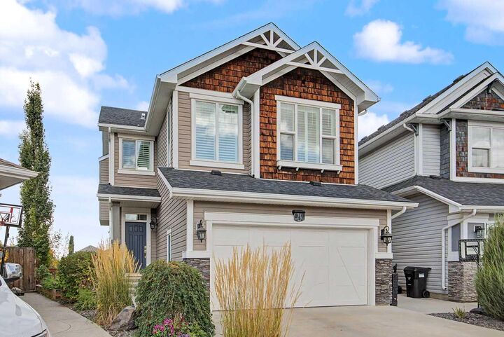 Property Photo:  70 Auburn Springs Park SE  AB T3M 1Y4 