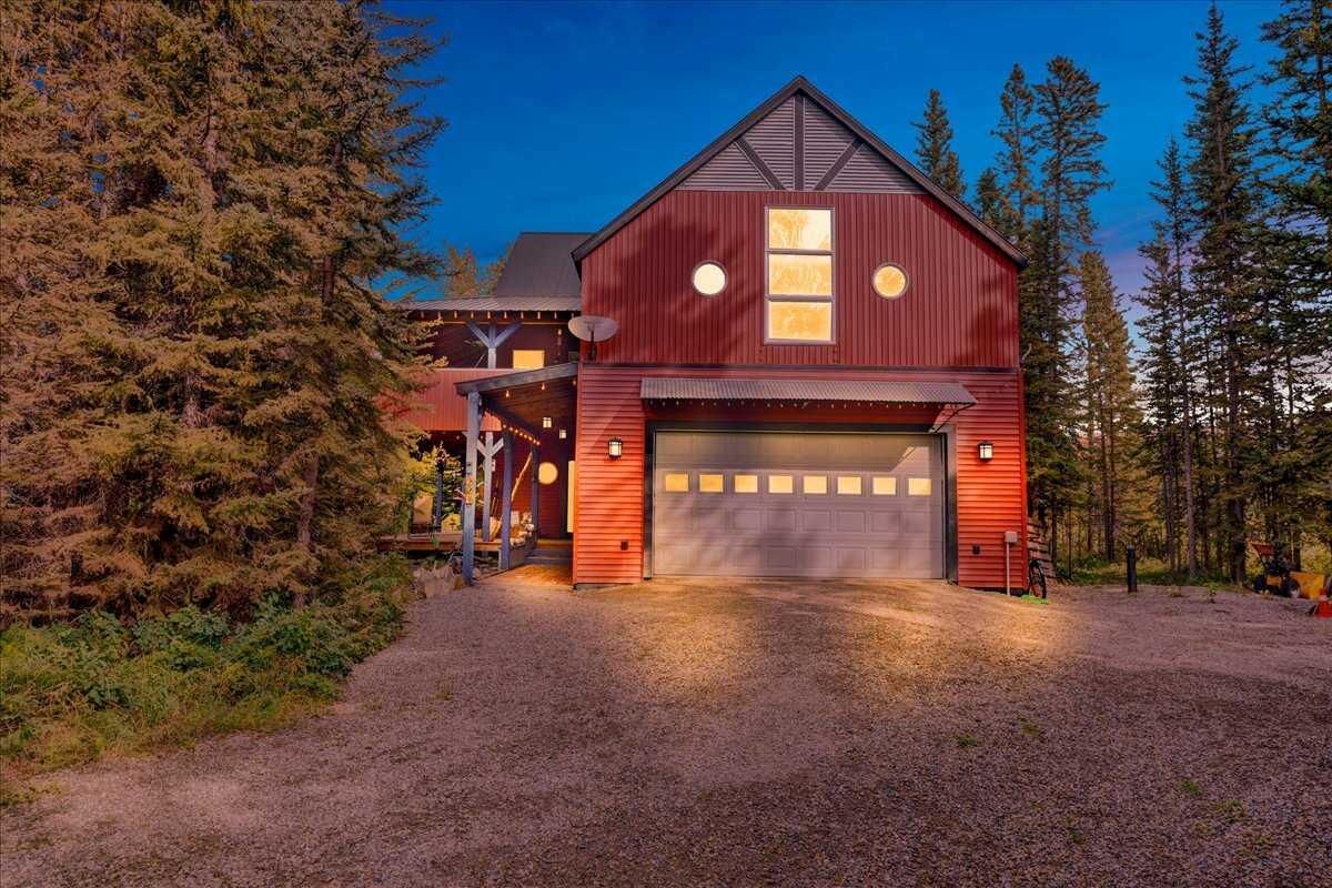 Property Photo:  224 7 Street NE  AB T0M 1X0 