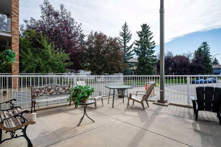 Property Photo:  165 Manora Place NE 439  AB T2A 7X5 