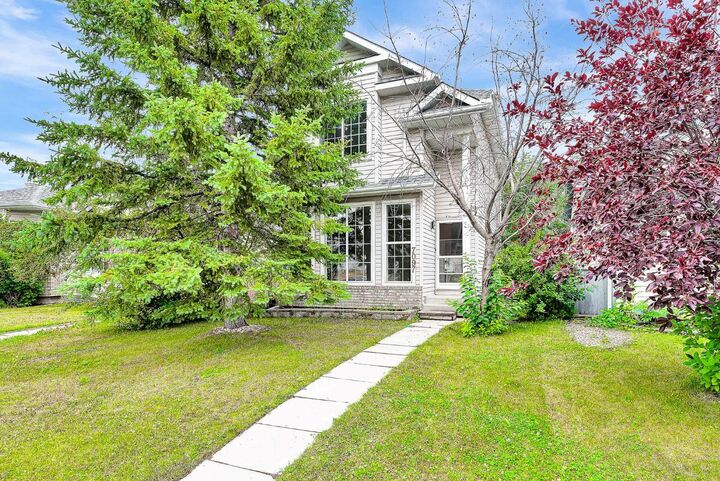 Property Photo:  7097 Laguna Way NE  AB T1Y 7A7 