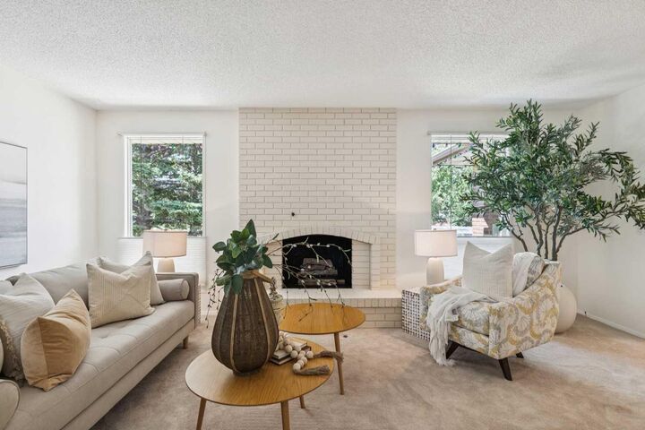 Property Photo: 11248 Braeside Drive SW AB T2W 3E4