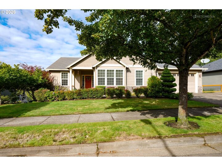 Property Photo: 16563 Oak Tree Ter OR 97045