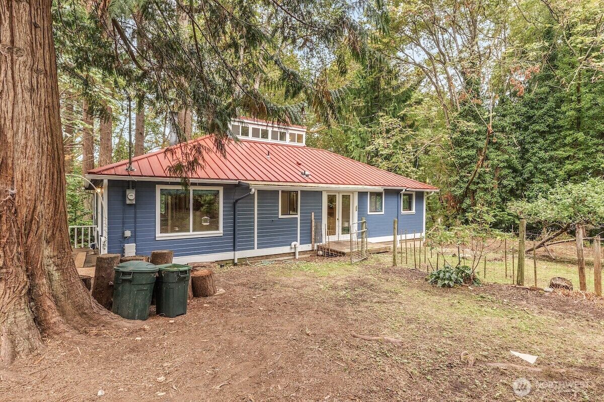 Property Photo: 13536 SW 171st Street WA 98070