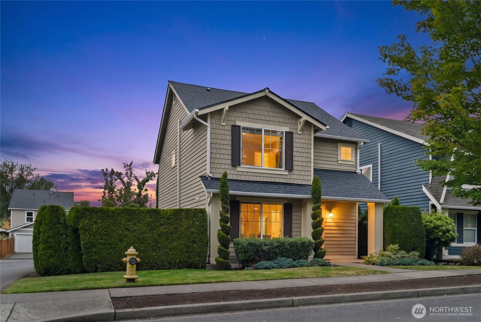Property Photo: 8527 230th Avenue NE WA 98053