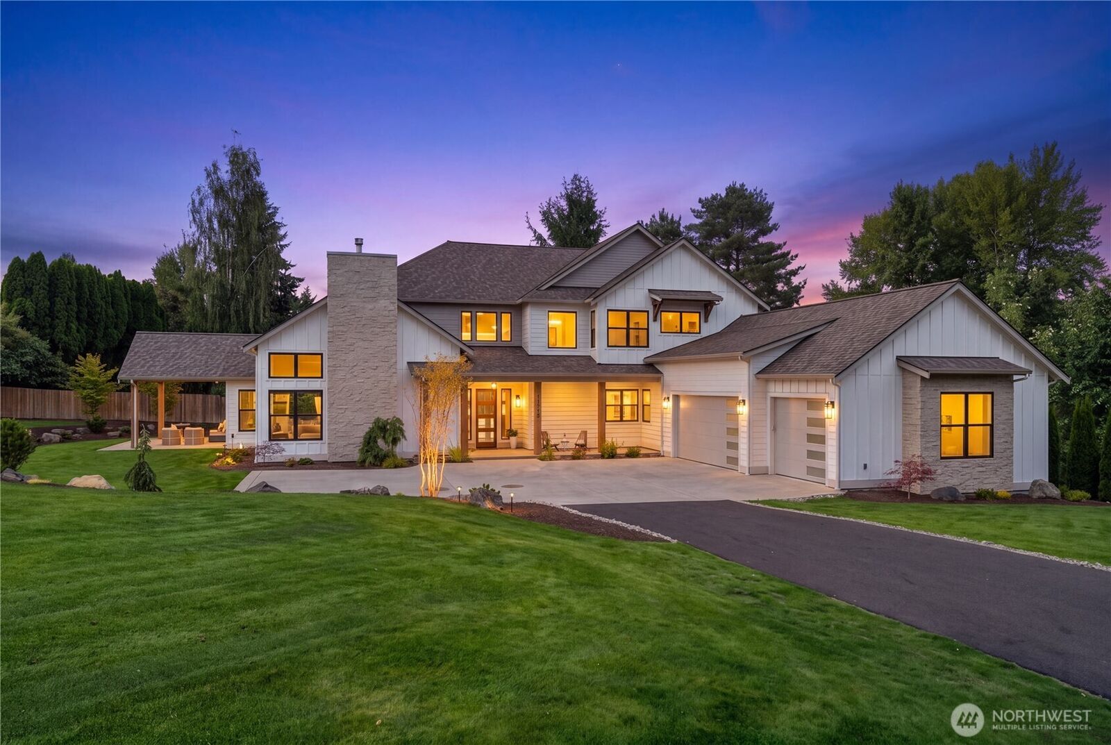 Property Photo: 17218 & 17220 NE Woodinville Duvall Road WA 98072