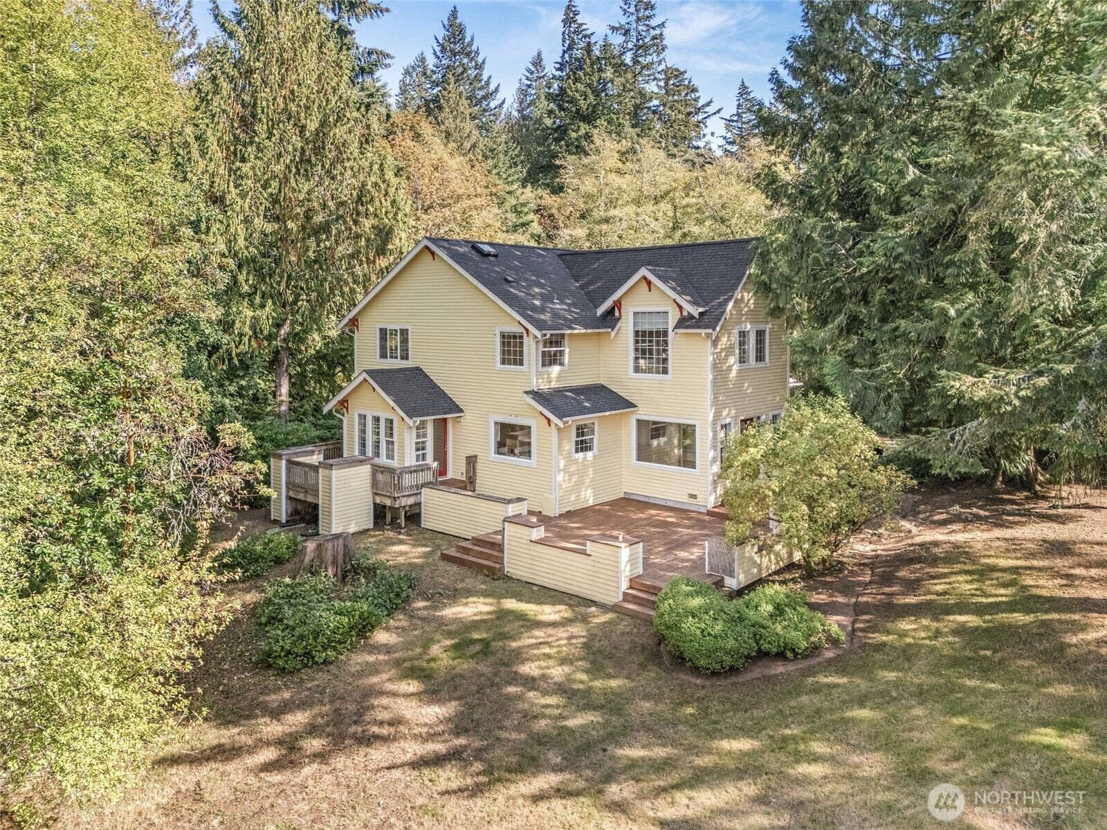 Property Photo:  16526  128th Avenue SW  WA 98070 