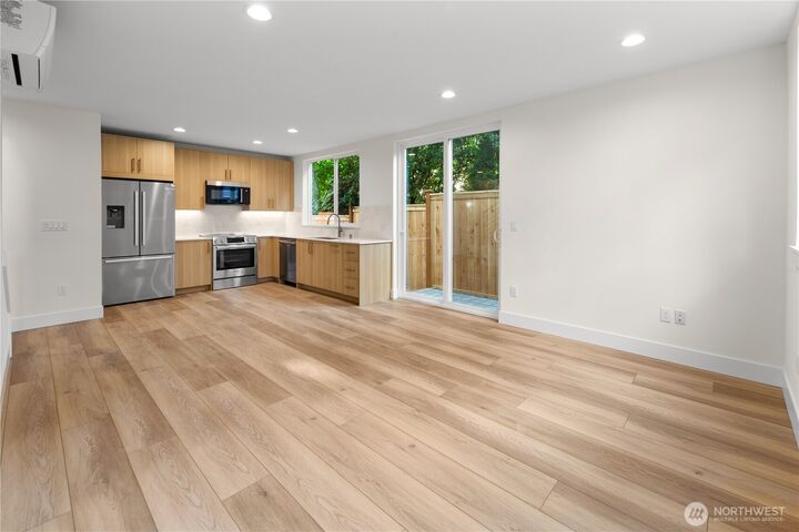 Property Photo: 615 18th Avenue E WA 98112