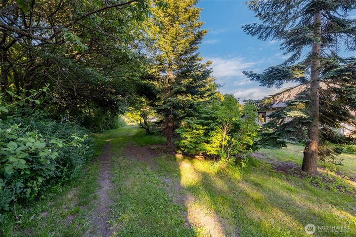 Property Photo:  4178  Rural Avenue  WA 98226 