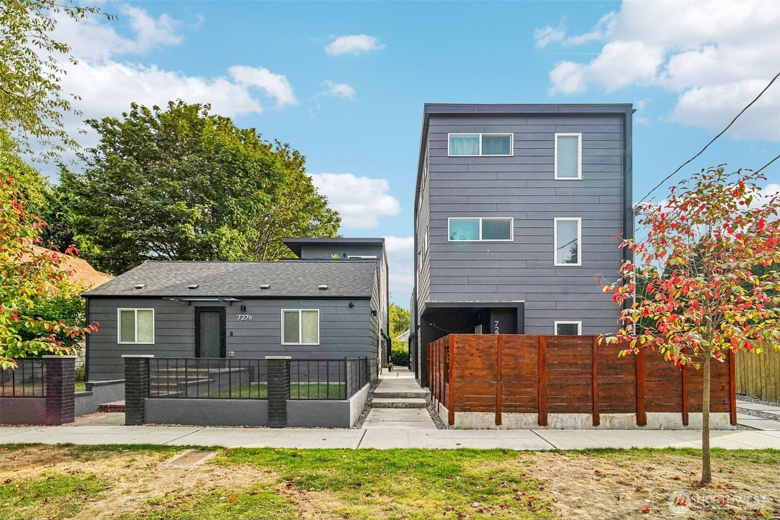 Property Photo: 731 S Southern Street 6 WA 98108