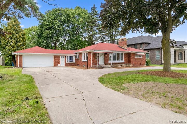 Property Photo:  27210 Doxtator Street  MI 48127 