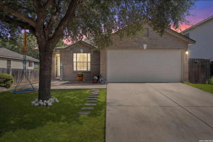 Property Photo:  9031 Laguna Fls  TX 78251 