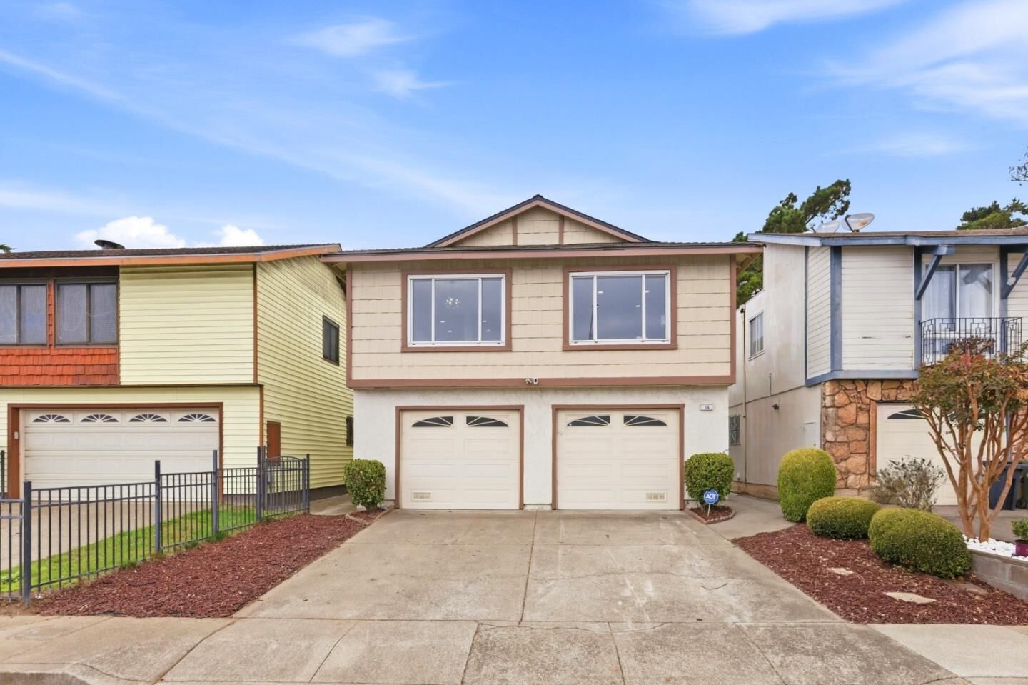 Property Photo:  15 Brighton Court  CA 94015 