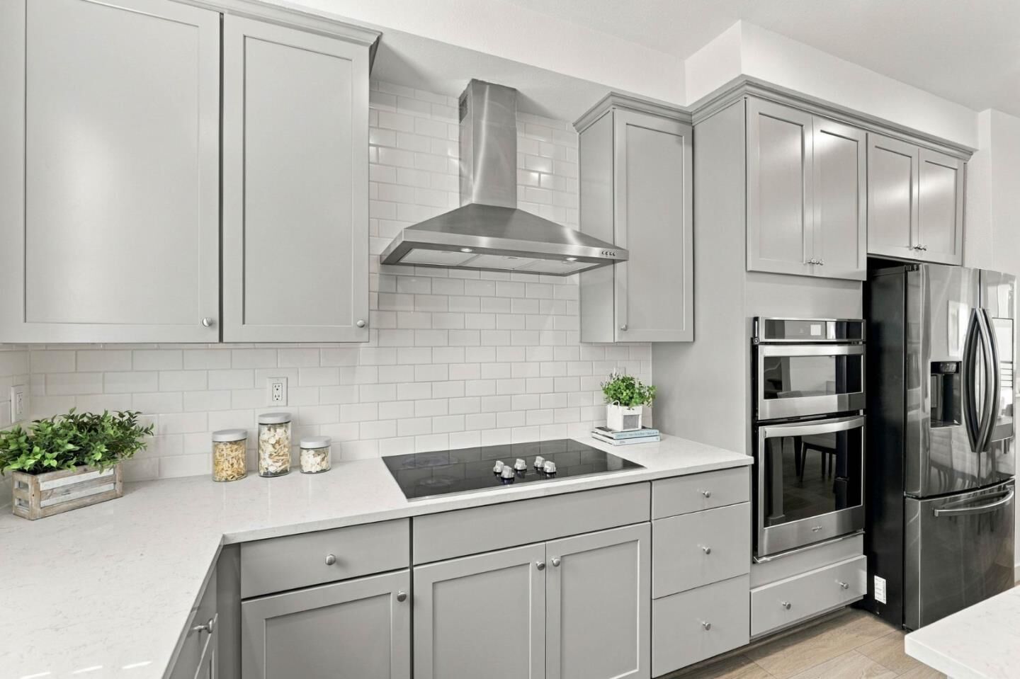 Property Photo:  468 Deborah Court  CA 95133 