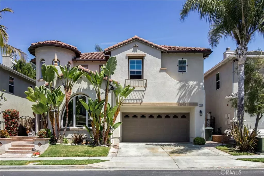 Property Photo: 1609 Vista Luna CA 92673