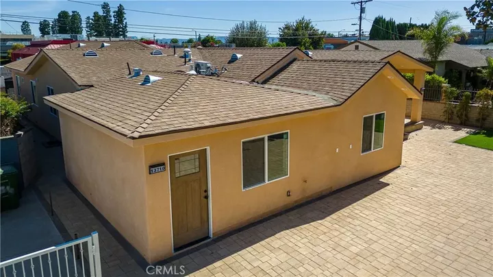 Property Photo: 13712 Community CA 91402