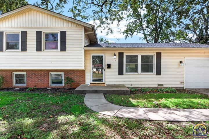 Property Photo:  5317 SW 24th St  KS 66614 