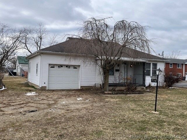 Property Photo: 706 N Main Street IN 47336