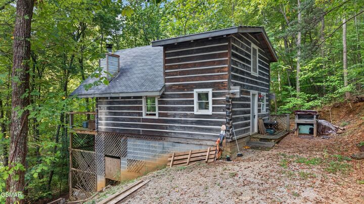 Property Photo: 703 Fred Harrison Way TN 37738