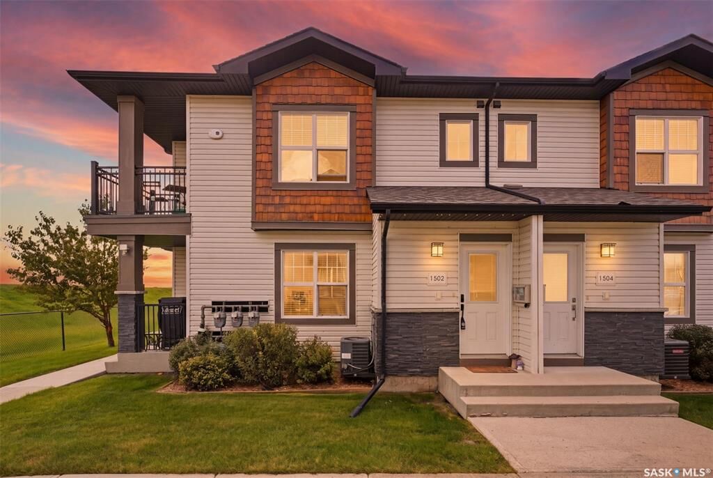 Property Photo:  1015 Patrick Crescent 1502  SK S7W 0M6 