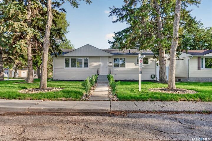 Property Photo:  3601 21st Avenue  SK S4S 0V3 