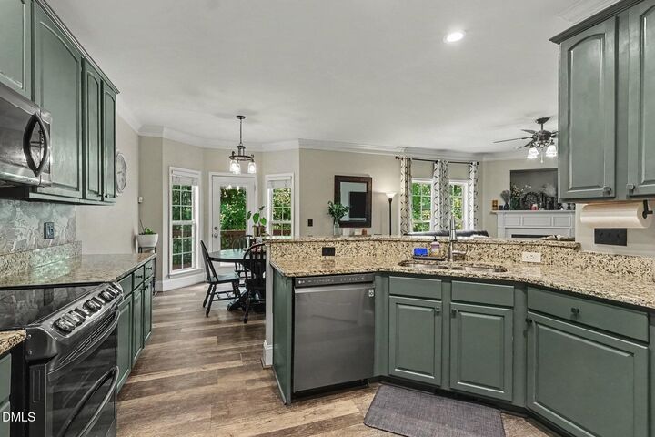 Property Photo: 400 Texanna Way NC 27540