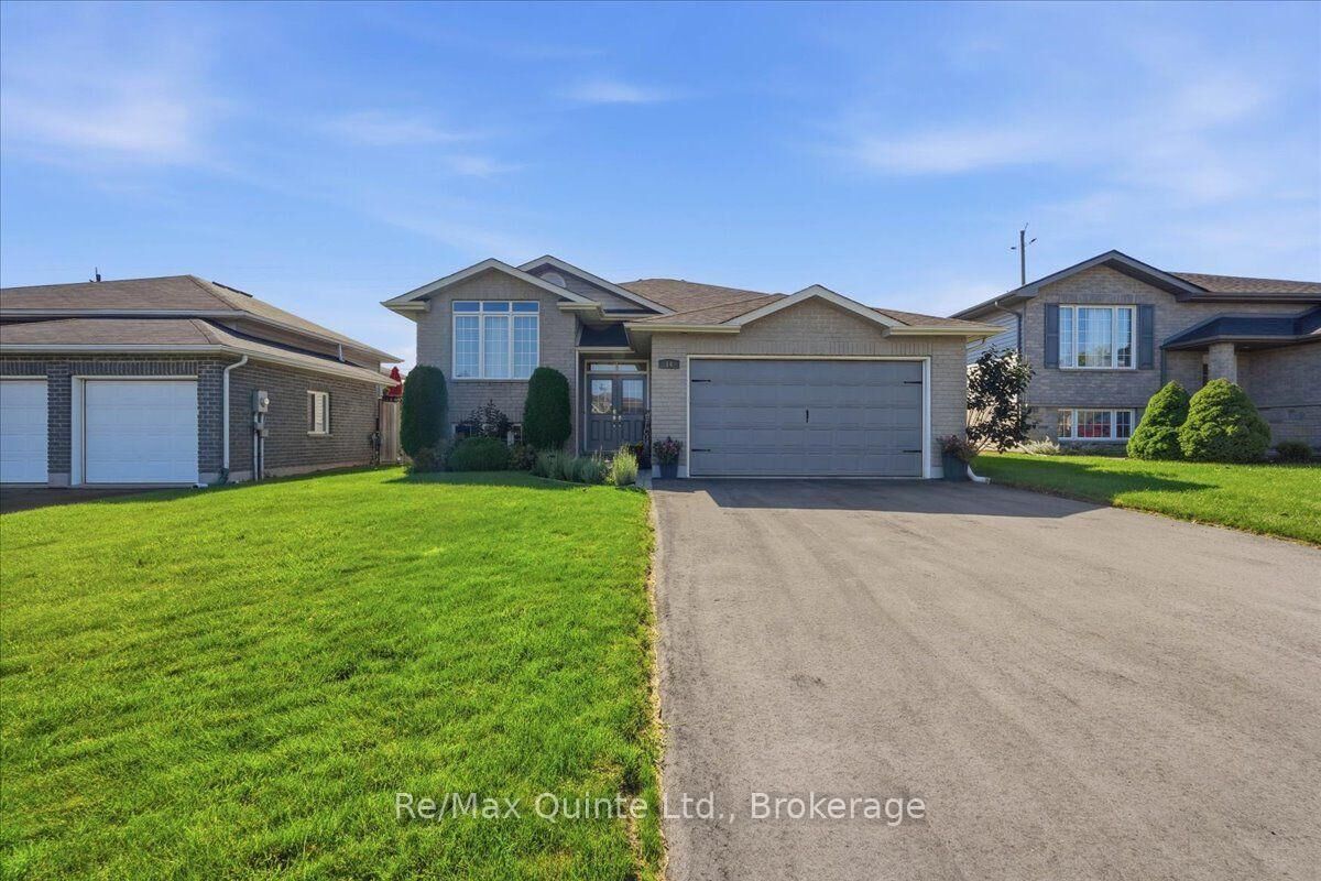 Property Photo:  14 Ridgeview Lane  ON K8V 5P8 