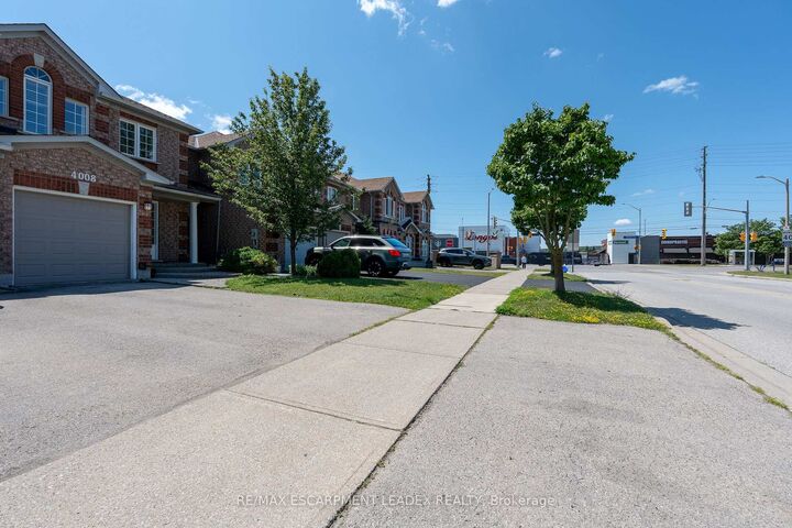 Property Photo:  4008 Berton Avenue  ON L7M 4M6 