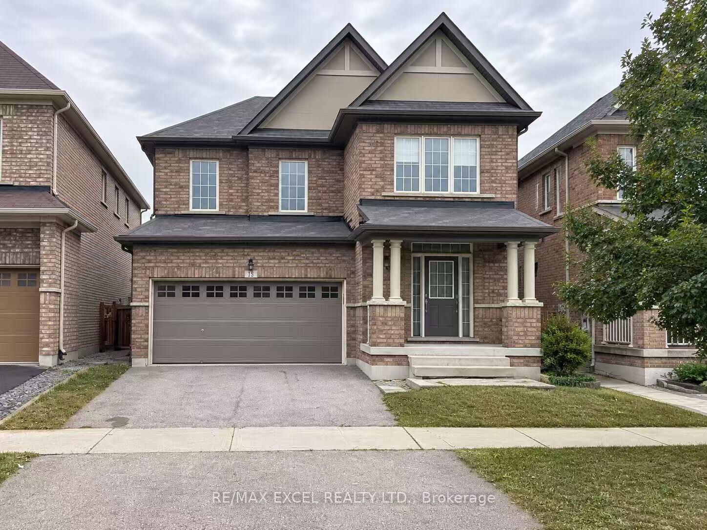 Property Photo:  15 Beacon Point Street  ON L6E 0G9 