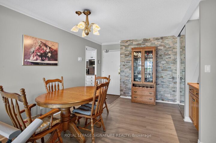 Property Photo:  50 Baif Boulevard 1210  ON L4C 5L1 