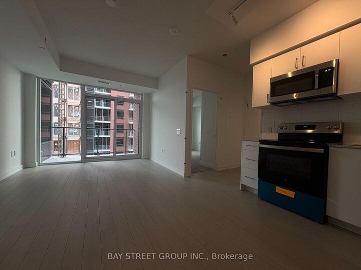 Property Photo:  4010 Eglinton Avenue W 2322  ON M9A 0G5 