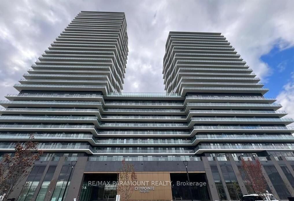 Property Photo:  15 Skyridge Drive 414  ON L6P 4S3 