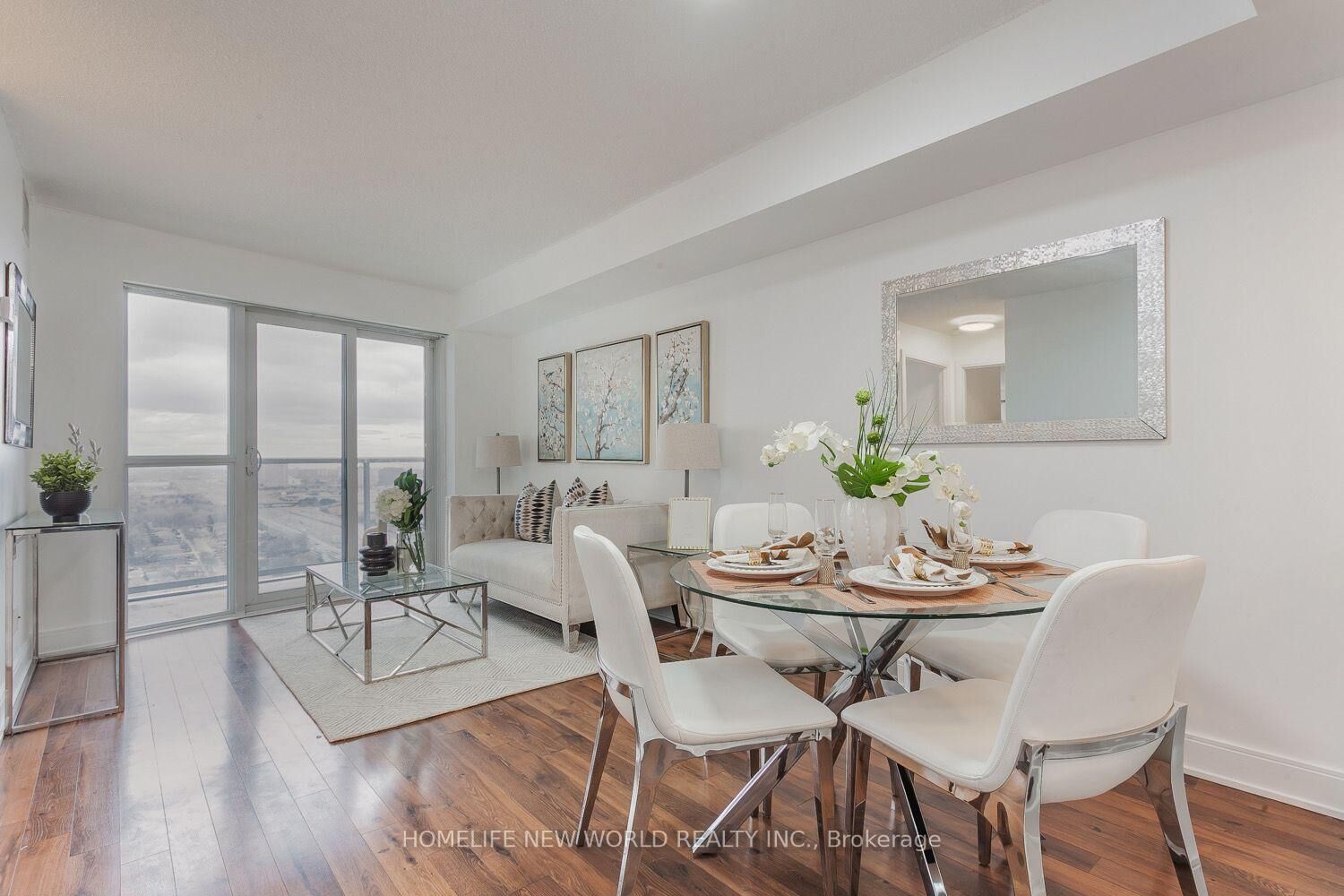 Property Photo:  125 Village Green Square 3211  ON M1S 0G3 