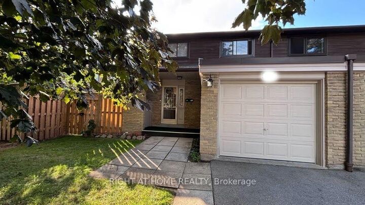 Property Photo: 584 Forestwood Crescent ON L7L 4K3
