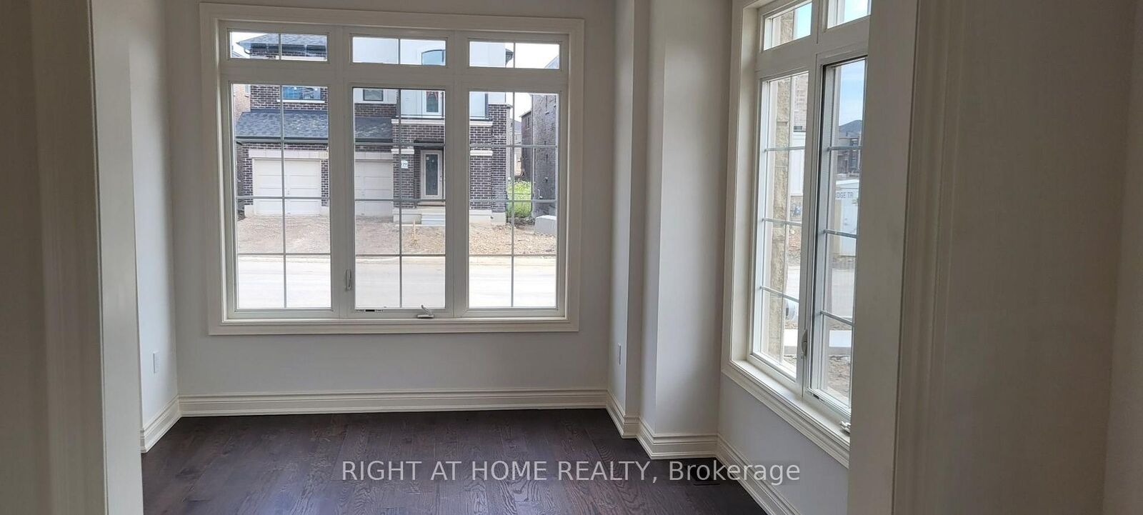 Property Photo:  184 Granite Ridge Trail  ON L8B 1Z1 