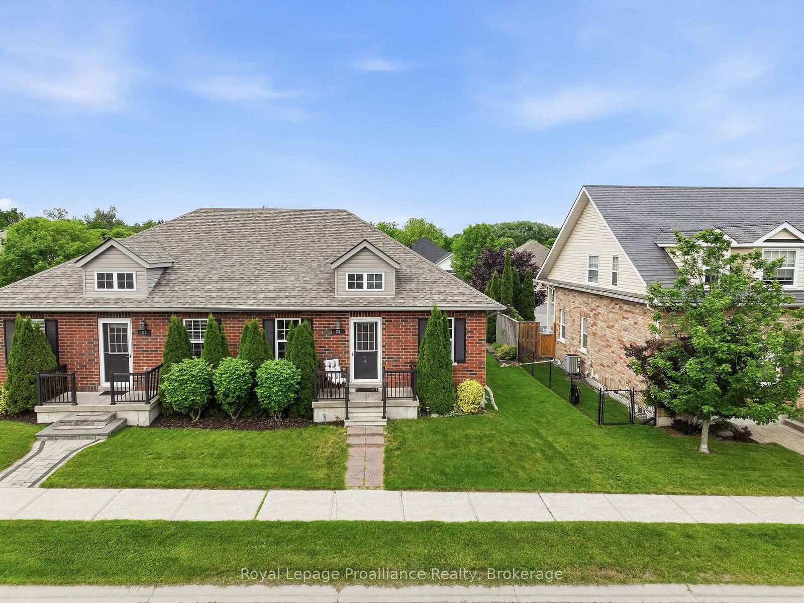 Property Photo:  23 Empire Boulevard  ON K0K 1H0 
