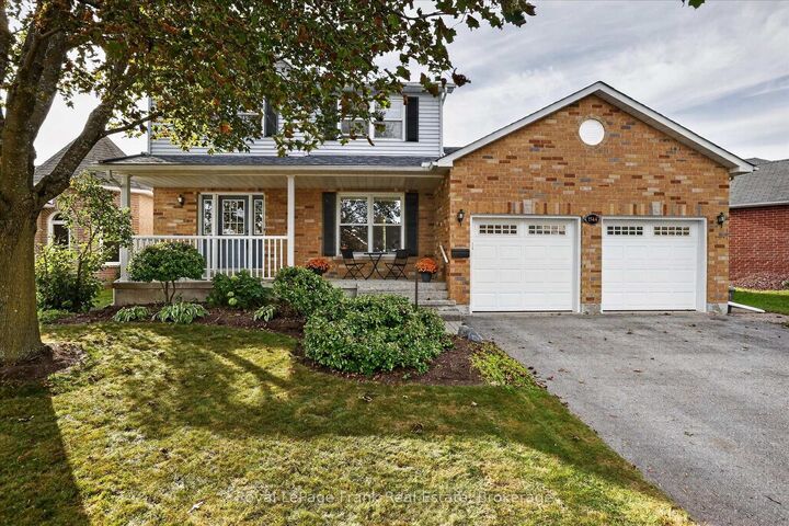 Property Photo:  1544 Glenforest Crescent  ON K9K 2J1 
