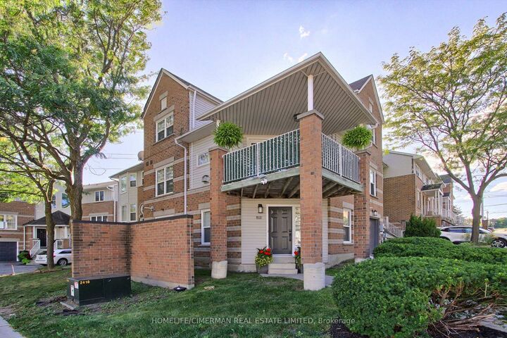 Property Photo:  30 Brandy Lane Way  ON L3Y 8P7 