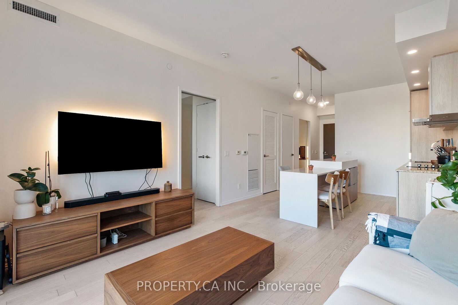 Property Photo:  12 Bonnycastle Street 710  ON M5A 0C8 