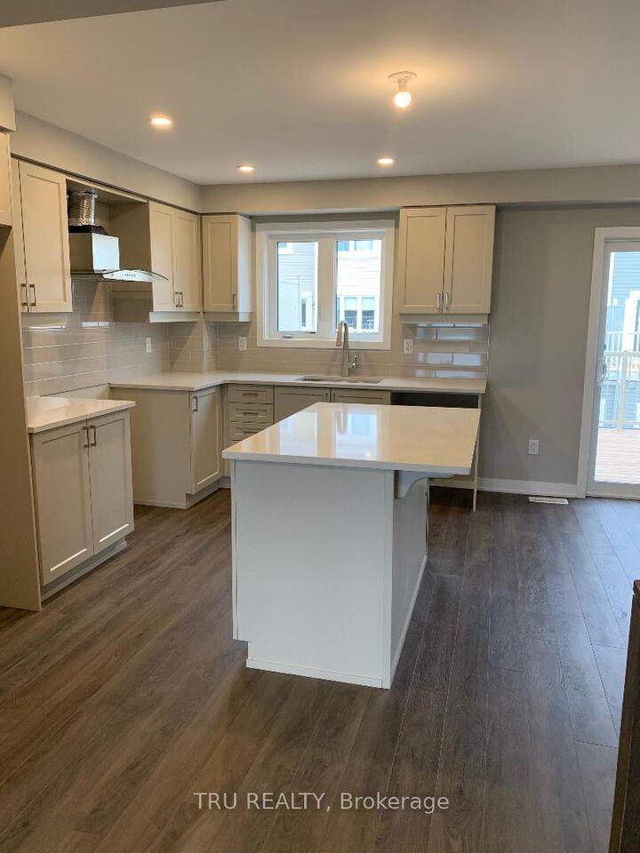 Property Photo: 32 Limnos Lane N ON K2S 0V5