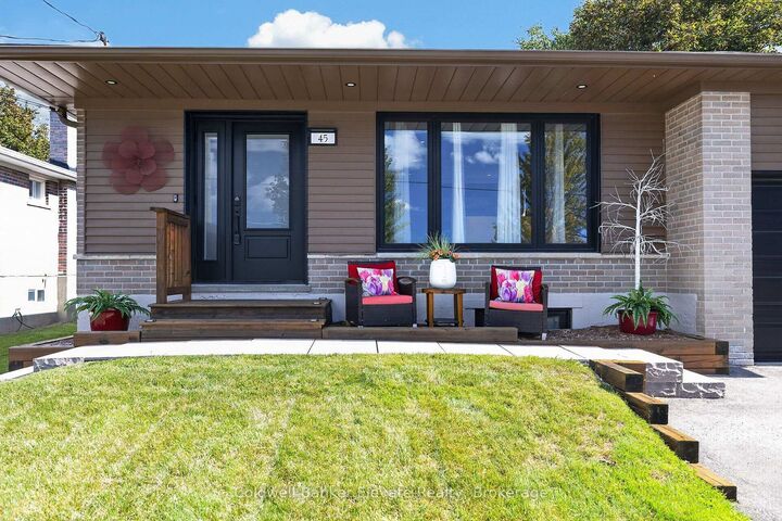 Property Photo:  45 Faludon Drive  ON L7G 1H8 