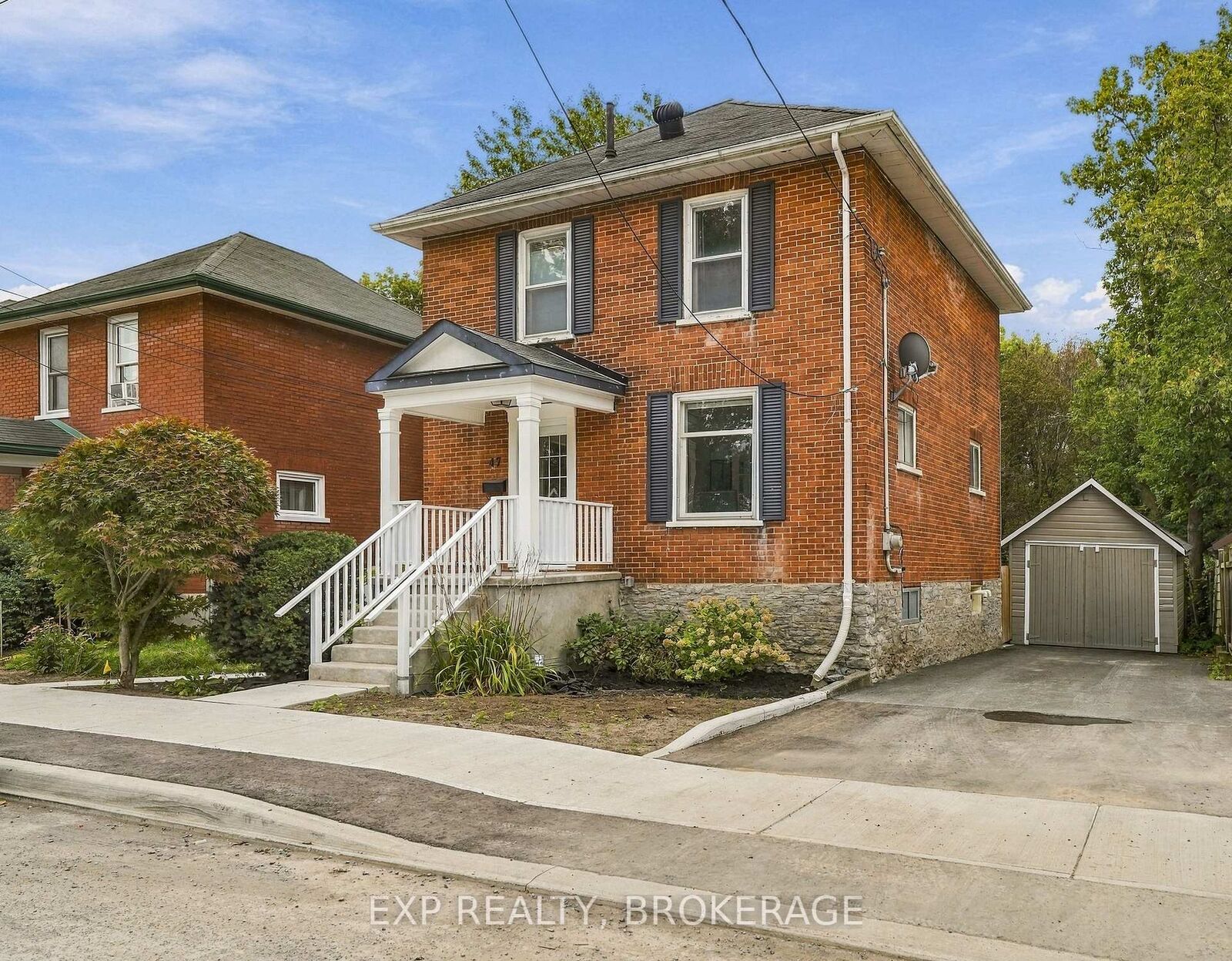 Property Photo:  47 Henry Street  ON K8P 1N4 