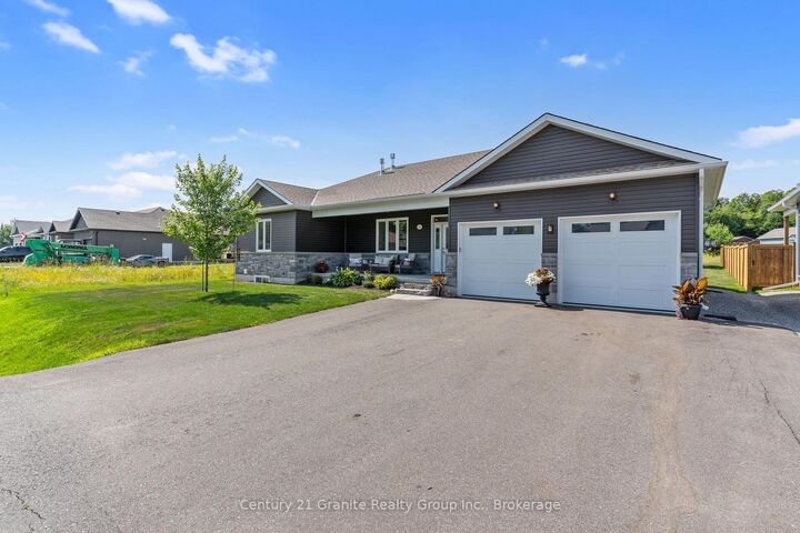 Property Photo:  39 Windover Drive  ON K0M 2K0 