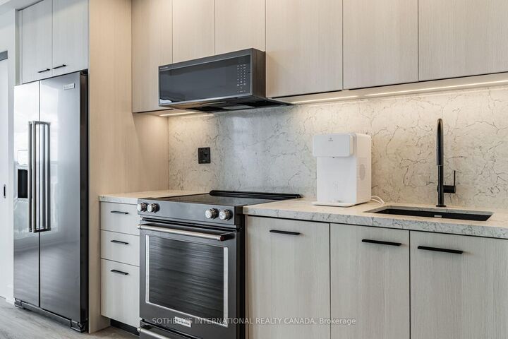 Property Photo:  30 Mutual Street E3005  ON M5B 2A7 