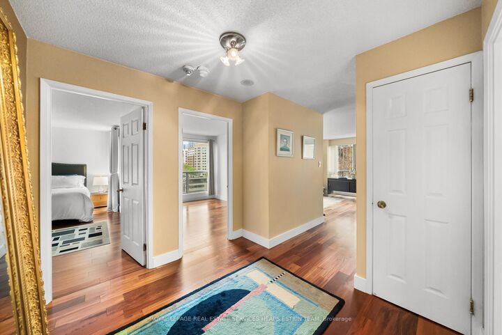 Property Photo:  298 Jarvis Street 507  ON M5B 2M4 
