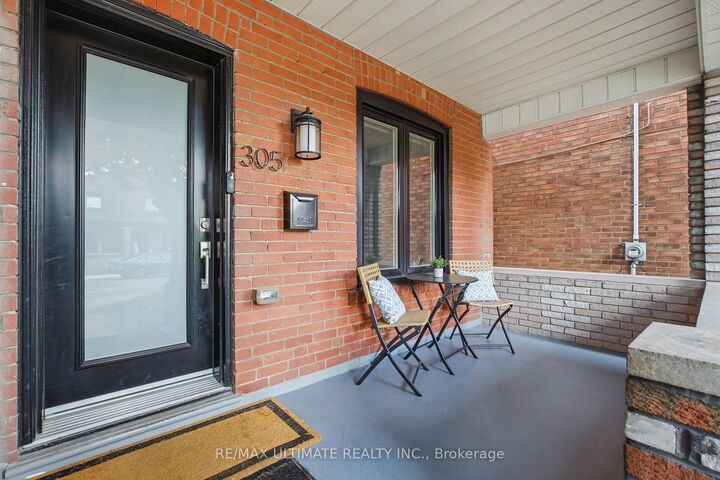 Property Photo:  305 Winona Drive Main/Upper  ON M6C 3S8 